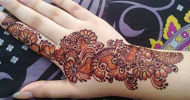 Dviejų motyvų „Easy Mehendi“ dizainas