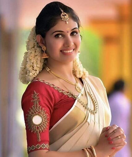 „Kerala Wedding Saree“ palaidinės dizainas