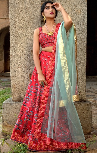 Kırmızı Çiçek Lehenga