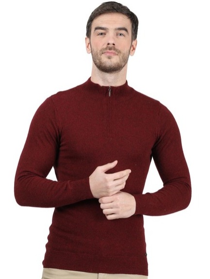Vyriškas vilnos aukšto kaklo kaštoninis megztinis