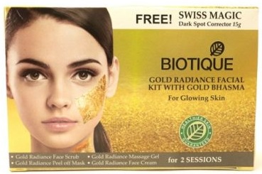 „Biotique Gold Radiance“ su „Gold Bhasma“ veido rinkiniu