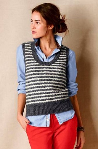Liemenės stiliaus moteriškas megztinis