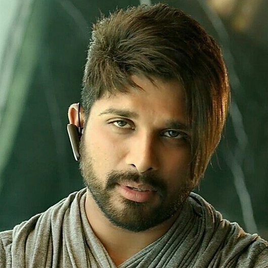 „Allu Arjun“ vidutinio plauko kirpimas