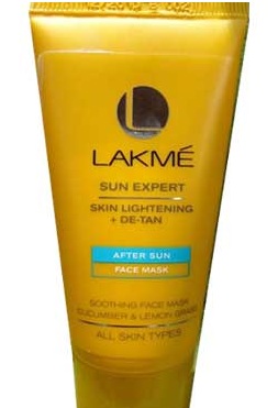 „Lakme Sun Expert“ odą šviesinanti veido kaukė