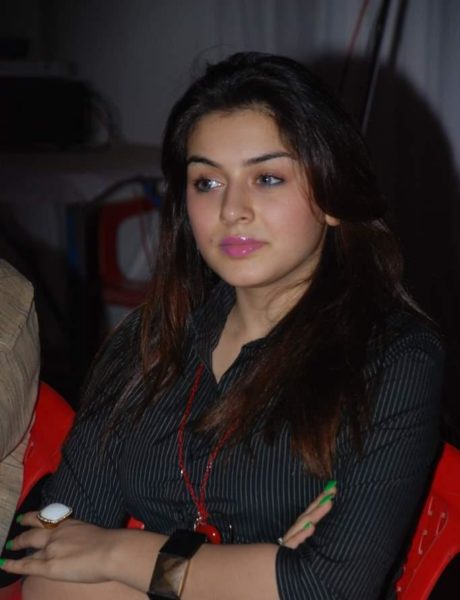 Hansika Motwani be makiažo