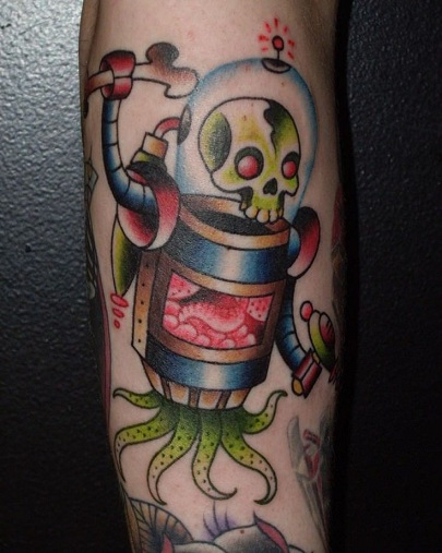 Baisus roboto tatuiruotės dizainas