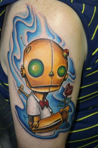 Įdomus robotų tatuiruotės dizainas