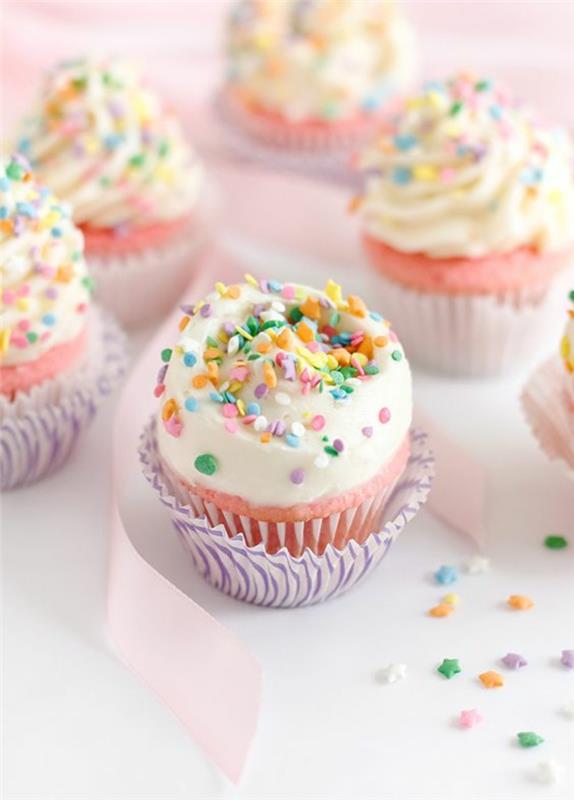 Cupcakes topping συνταγή νόστιμες τάρτες ψήνουν χαριτωμένα χρώματα