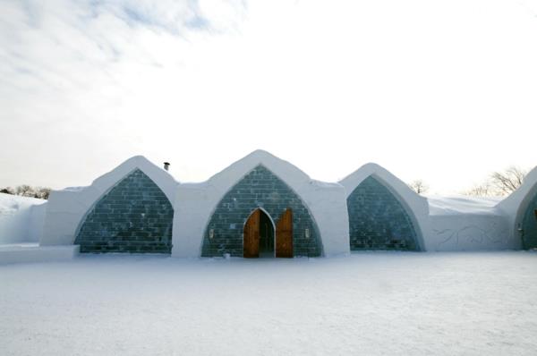 Τα πολυτελή ξενοδοχεία Hotel de Glace Canada σχεδιάζουν ταξίδια διακοπών και διακοπές