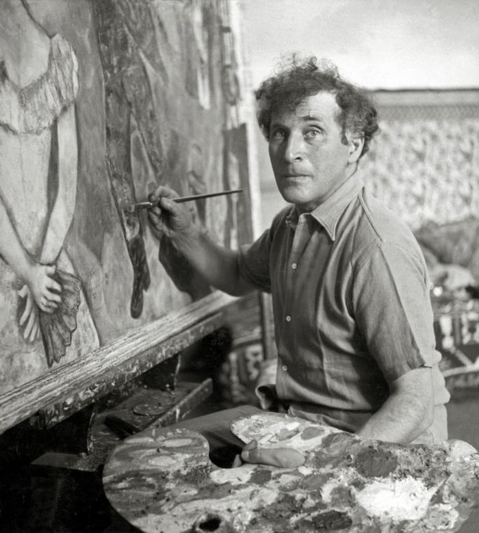 Ο Marc Chagall δουλεύει