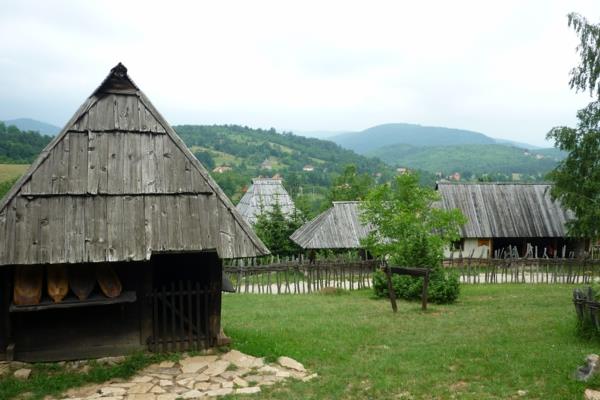 Staro selo Sirogojno αξιοθέατα Ταξίδι στη Σερβία