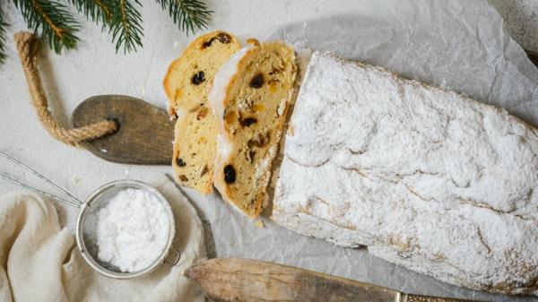 Bήσιμο stollen για τα Χριστούγεννα stollen συνταγή ψησίματος