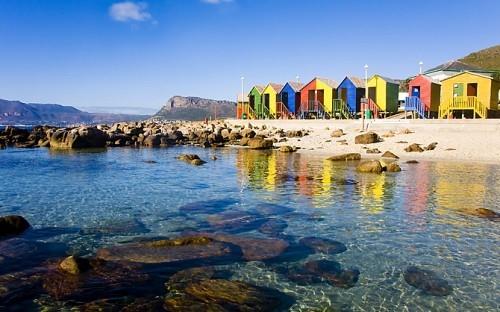 St. James Beach Cape Town όμορφη φύση πολύχρωμες παραθαλάσσιες κατοικίες επέλεξαν ταξιδιωτικούς προορισμούς τον Σεπτέμβριο