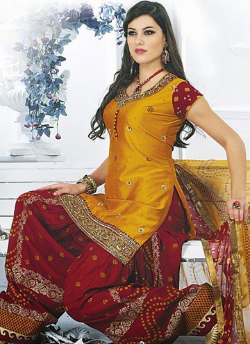 Patiala Salwar kostiumas