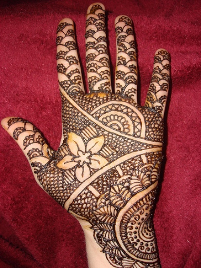 Desenli Dulhan Mehndi Tasarımları