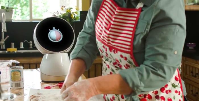 a-little-house-jibo-family-robot-smart-cooking