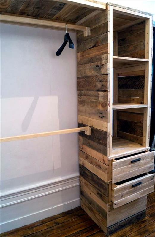 Gerderobe από παλέτες