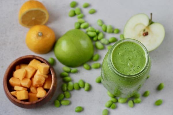 υγιεινό smoothie edamame smoothie