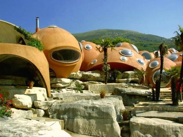 le palais bulles france bubble house bionics παραδείγματα αρχιτεκτονικής