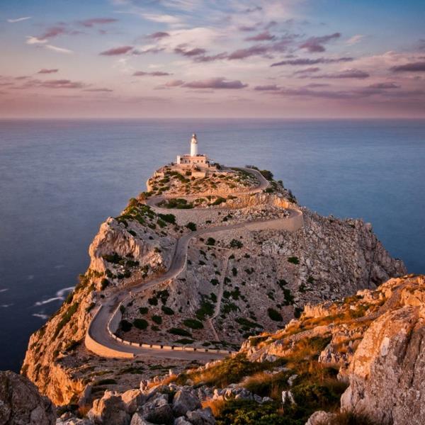 Μαγιόρκα διακοπές φάρο ηλιοβασίλεμα