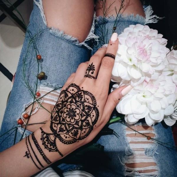 ιδέες τατουάζ mandala henna