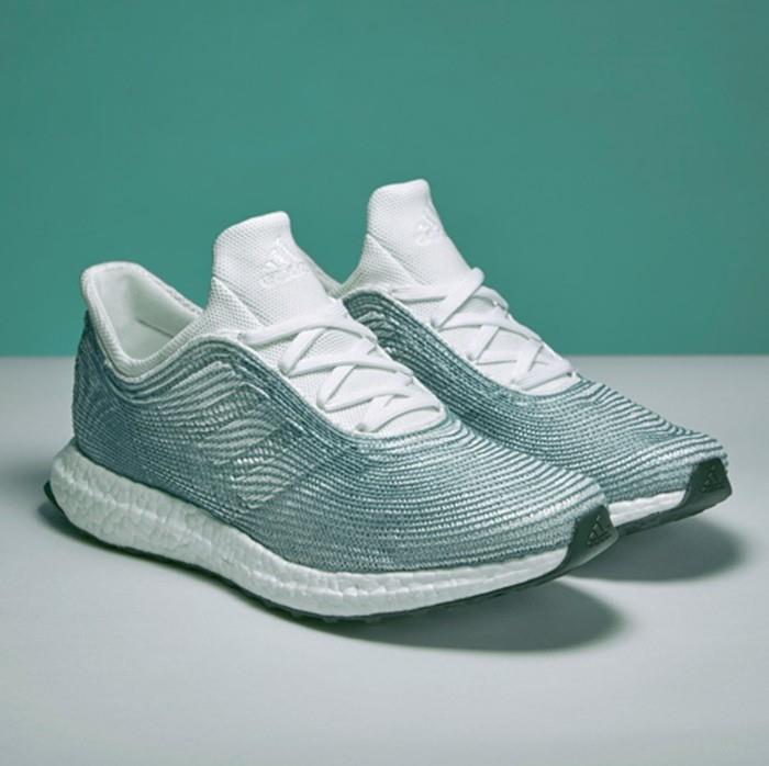 βιώσιμα ρούχα adidas parley βιώσιμα παπούτσια