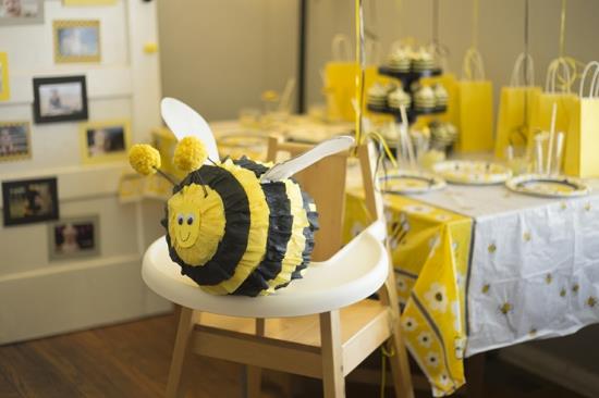 pinata bee tinker για τα γενέθλια των παιδιών