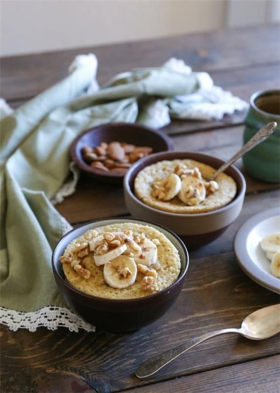 Φλυτζάνι κέικ χωρίς αυγό vegan μπανάνα ψωμί