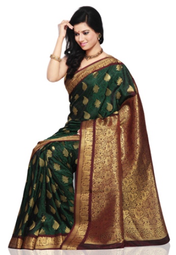 „Green Sarees“-tamsiai žalia naujausias dizaineris Saree 8