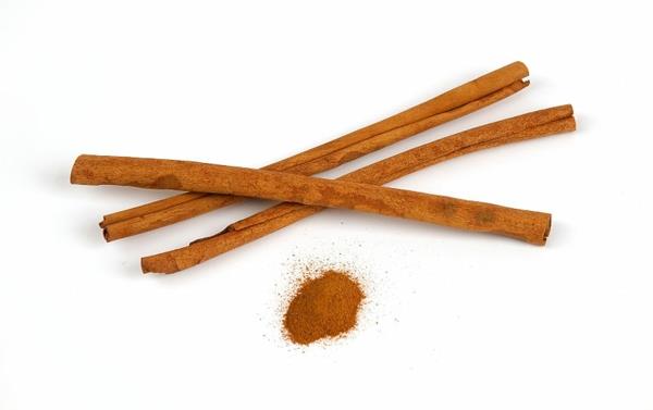 κανέλα Cinnamomum cassia ξυλάκια κανέλας ανοιχτό καφέ